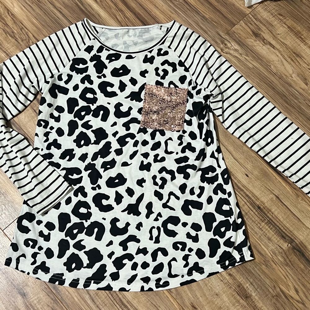 Women’s Long Sleeve Boutique cow print & sequin top - Medium